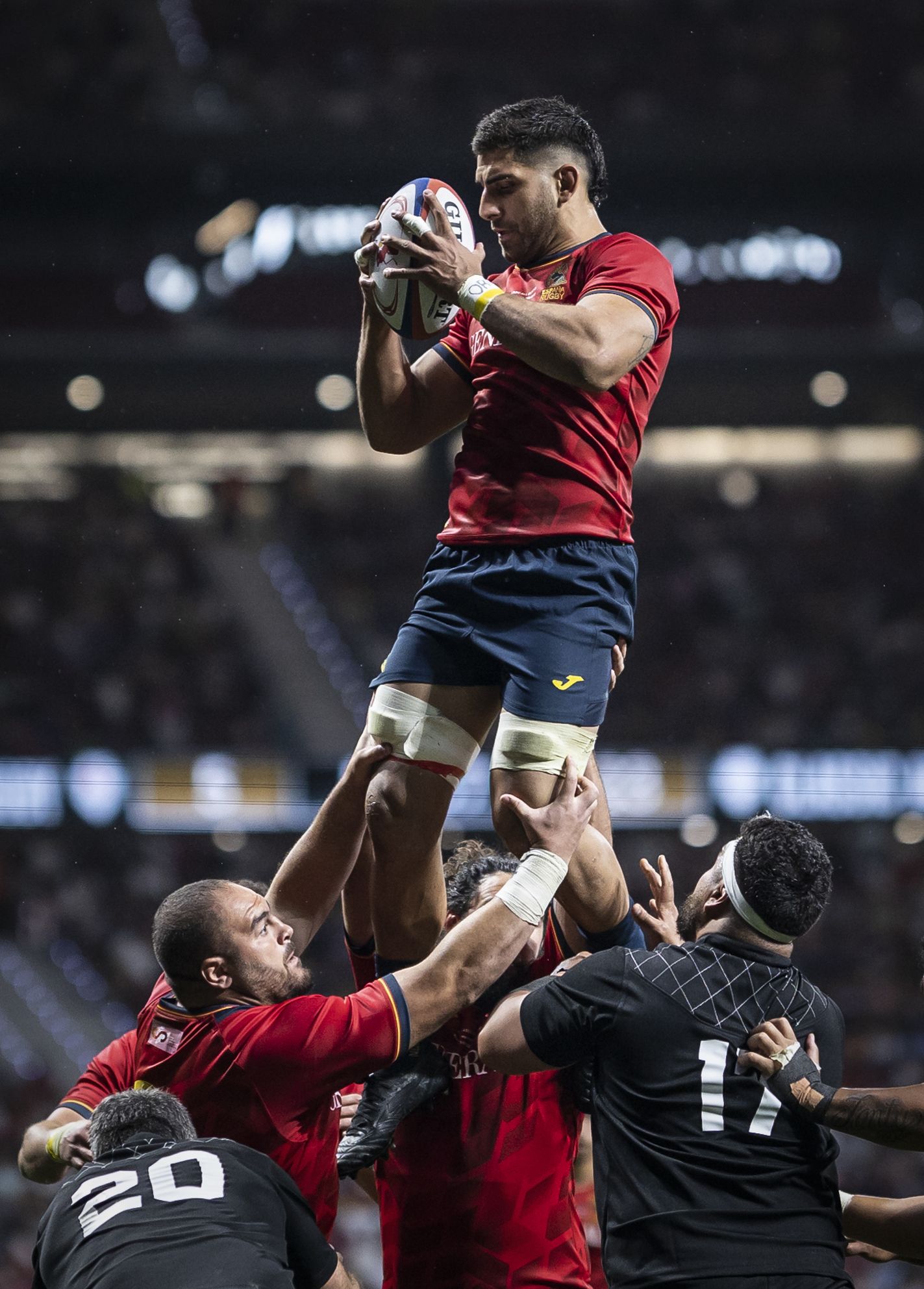 Partido entre España y los All Blacks en el Metropolitano