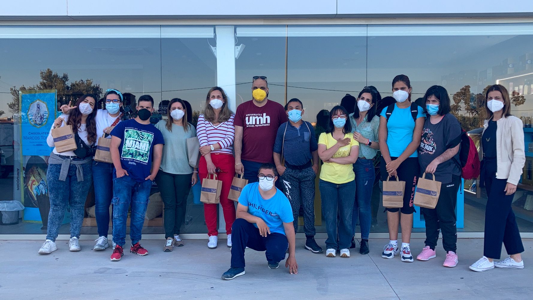 Grabación de los alumnos de comunicación Audiovisual de la UMH con los alumnos del colegio Secanet de la Vila