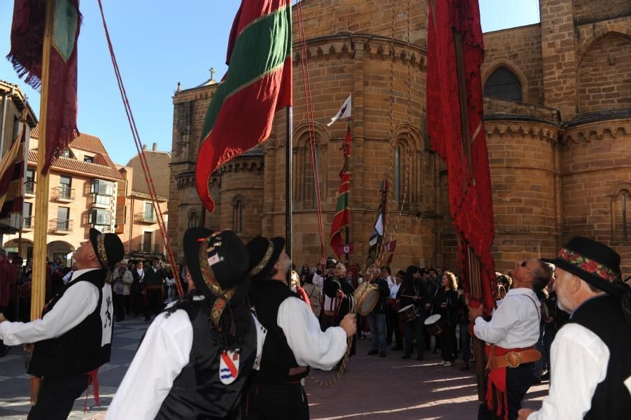 Desfile de pendones y gala de los Premios MT