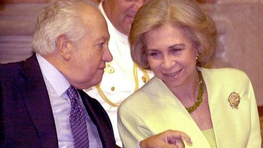 El expresidente luso Mário Soares, con la Reina Sofía hace años.