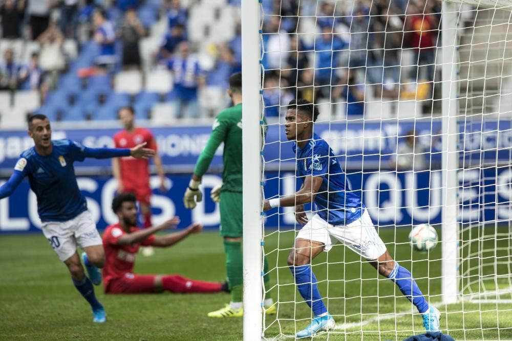 El partido del Oviedo ante el Numancia, en imágenes.