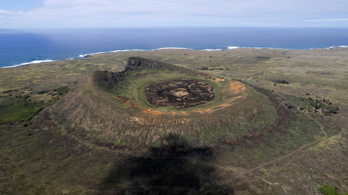 Descubierto un nuevo moai en la isla de Pascua