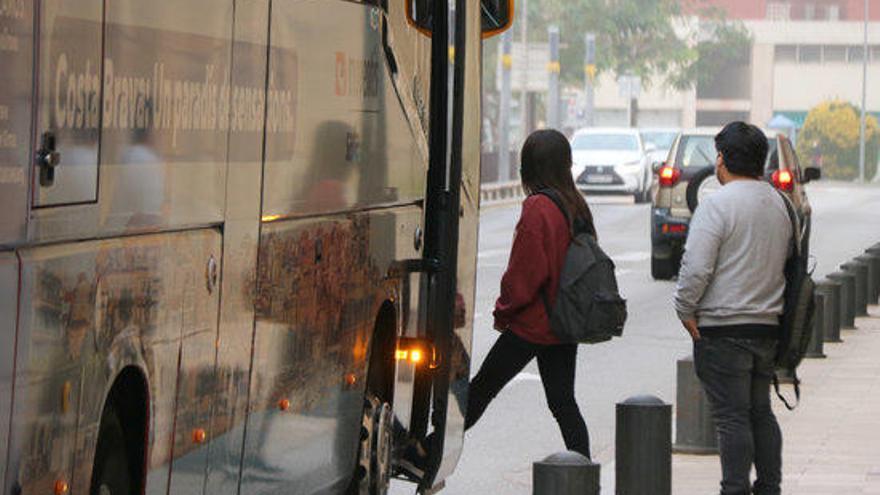 La pandèmia fa caure un 40% els passatgers a les línies d&#039;autobús gironines