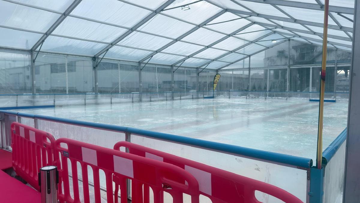 Pista de hielo en el muelle de Batería