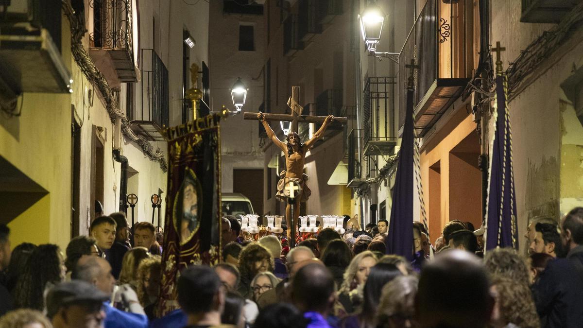 Así "bailó" el Cristo de la Expiración “El Cachorro” en Xàtiva
