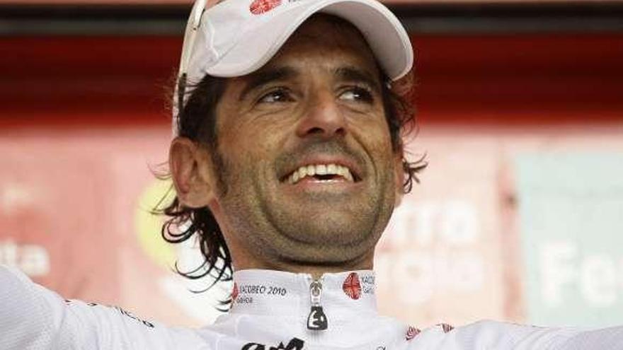 Mosquera, en un podio de la Vuelta a España. / m. vidal
