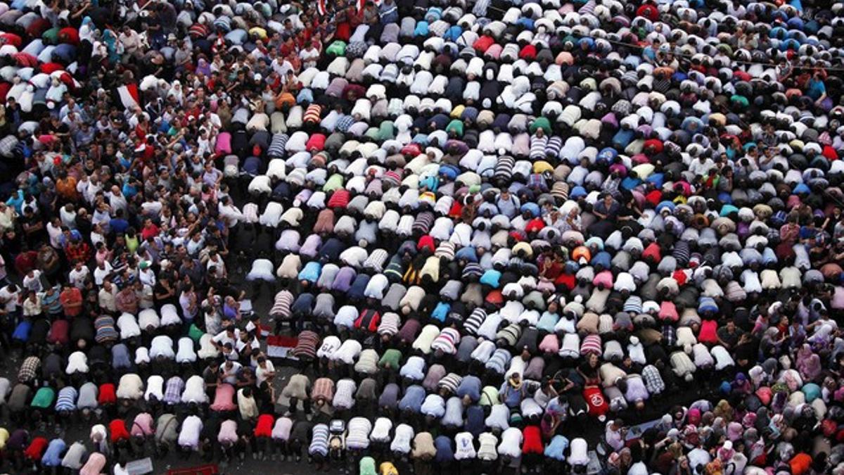 Seguidores de Mohamed Mursi, en la plaza de Tahrir.