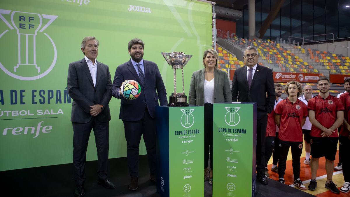 José Miguel Monje Carrillo, Fernando López Miras, Noelia Arroyo y Juan Carlos Fulgencio, en la presentación de la Copa de España