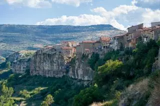 El pueblo templario más espectacular de España tiene un castillo a más de 1.000 metros de altura