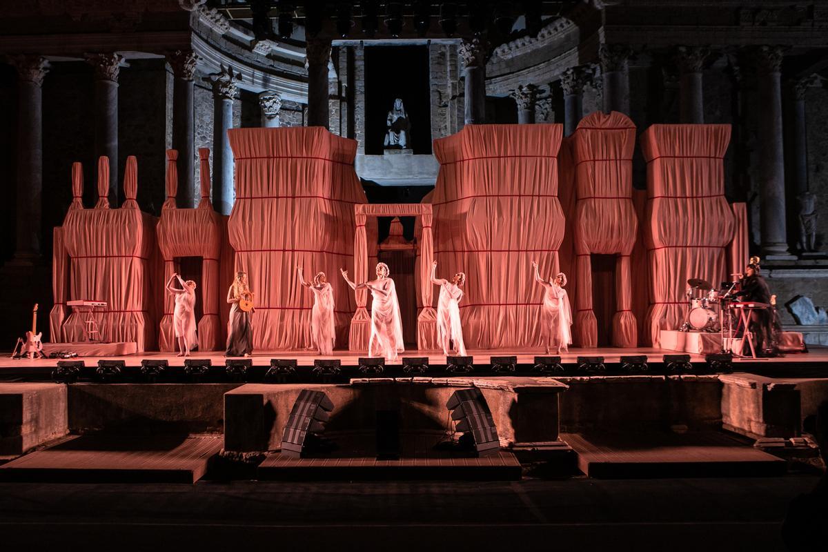 Estreno de la obra 'Safo' en el Festival de Teatro Clásico de Mérida.