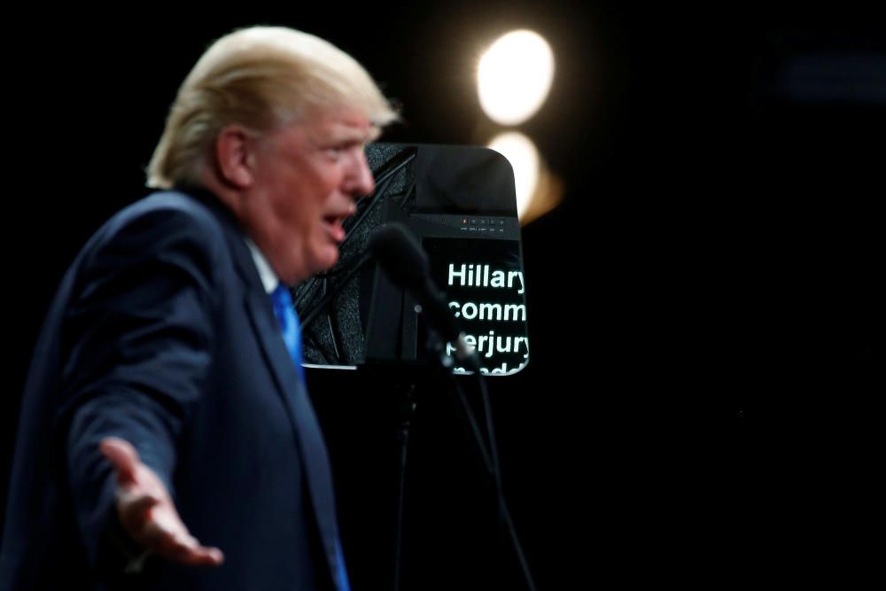 El candidato republicano a la presidencia de EEUU, Donald Trump, durante su discurso en la campaña en Selma, Carolina del Norte.