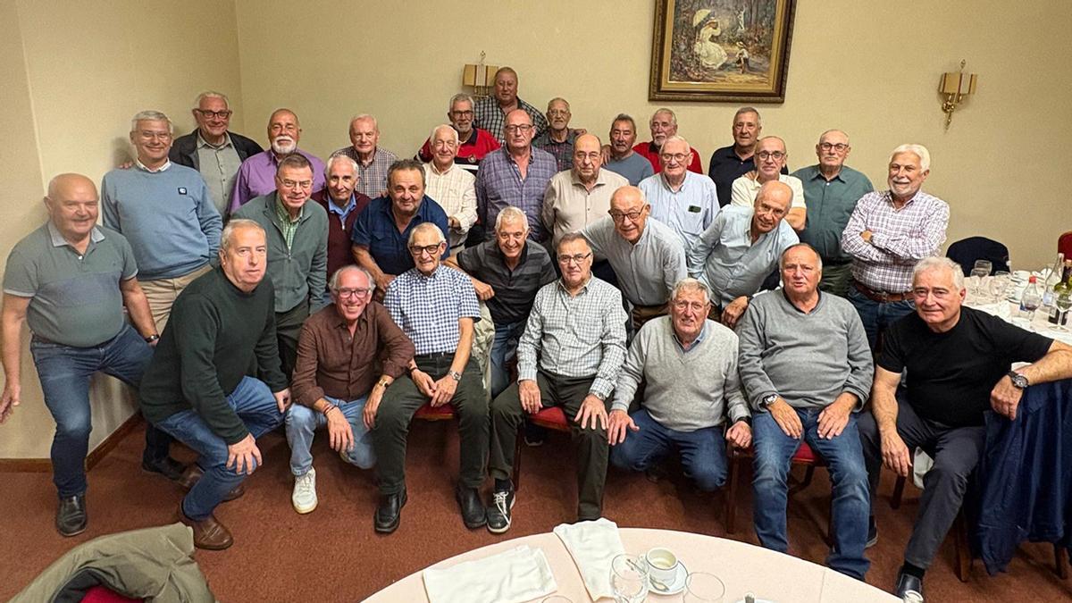 Miembros de la Peña Canceleiro durante su encuentro anual en el hotel Coia