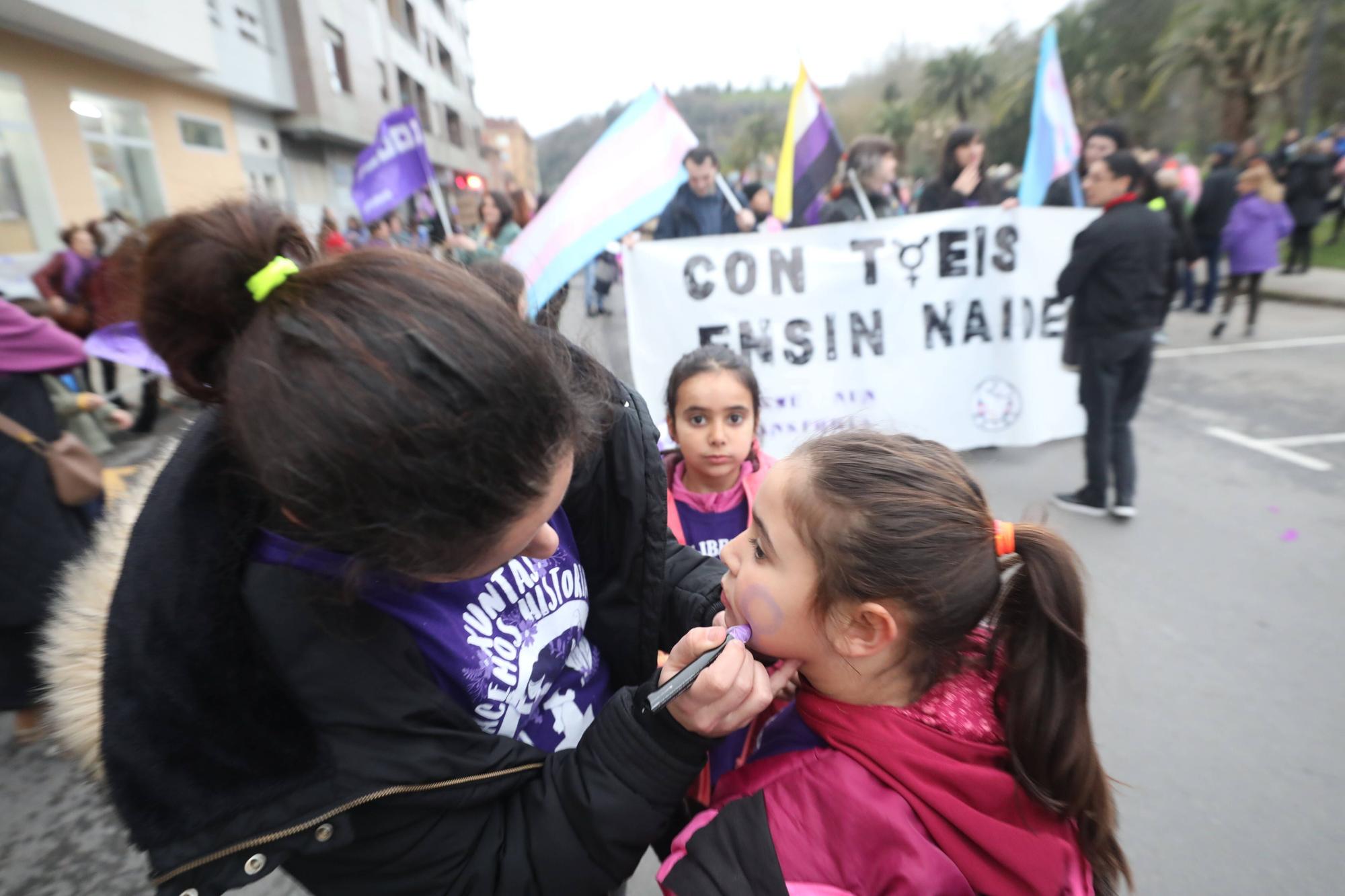 Así fue la manifestación del 8 M en Langreo