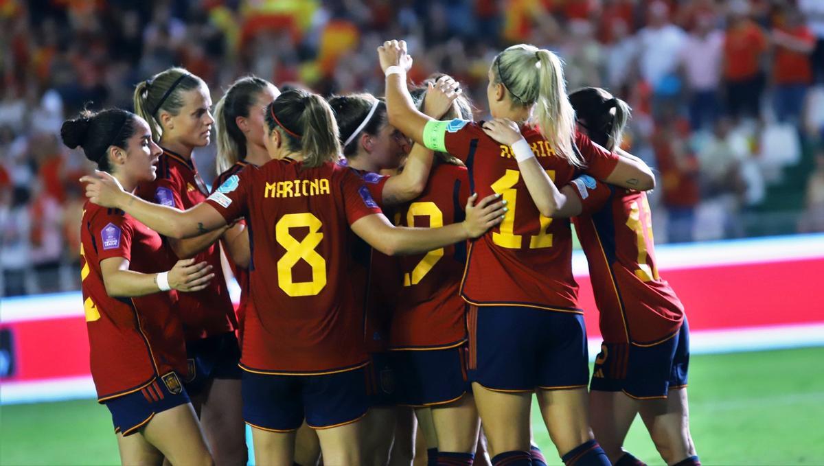 La selección celebra un tanto en el España-Suiza jugado el 26 de septiembre del 2023 en el Bahrain Victorious Nuevo Arcángel.