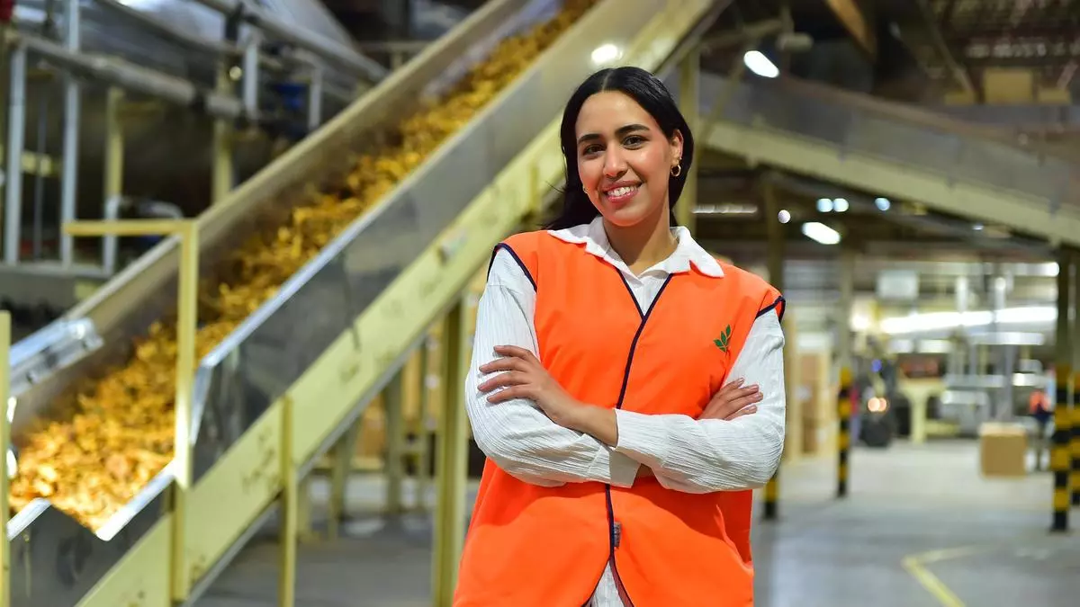 Halima Behdaoui «Las mujeres estamos capacitadas para desarrollar cualquier trabajo para el que nos hemos formado, preparado e implicado»