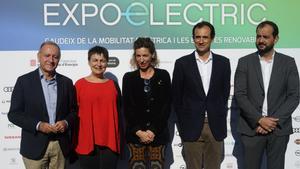 Inauguración Expoelèctric. Antonio Poveda, Rosa Alarcón, Àngels Chacón, Ramón Caus y Xesco Gomar en BCN.