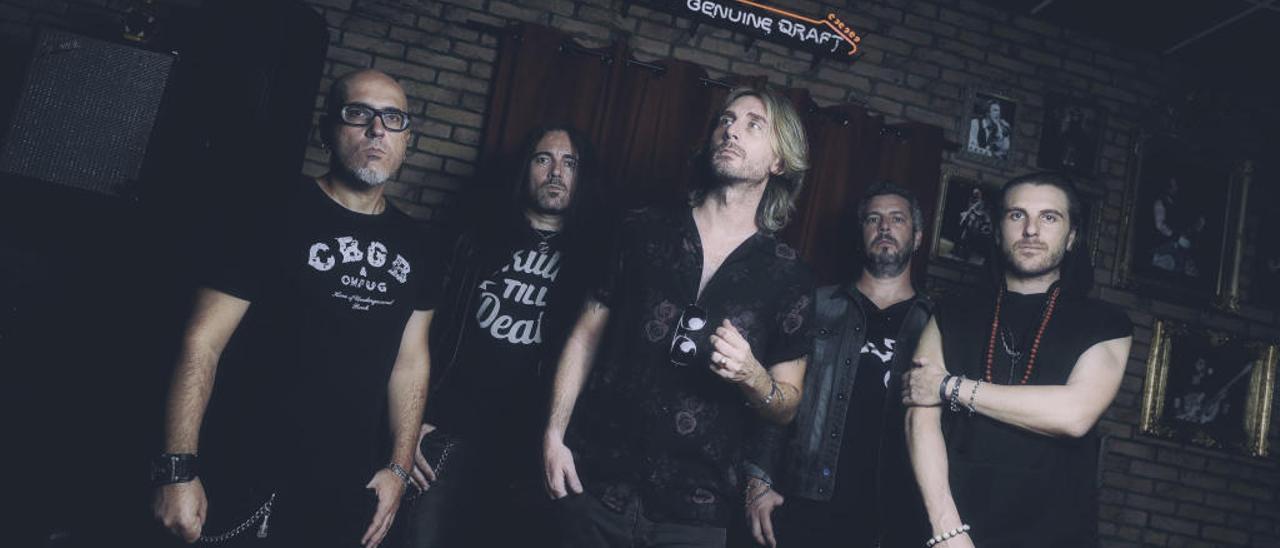 Uzzhuaïa: &quot;Las instituciones en València nunca han apoyado al rock duro&quot;