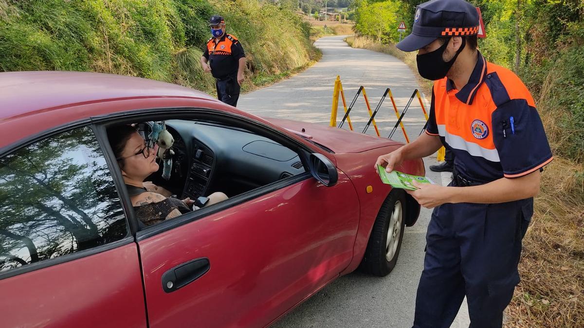 El control d&#039;accés a la riera de Merlès aquest matí