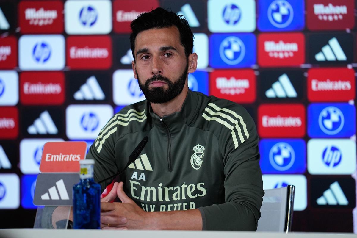 Arbeloa manté el discurs de Florentino: "Si ens han robat set Lligues? Per  descomptat"