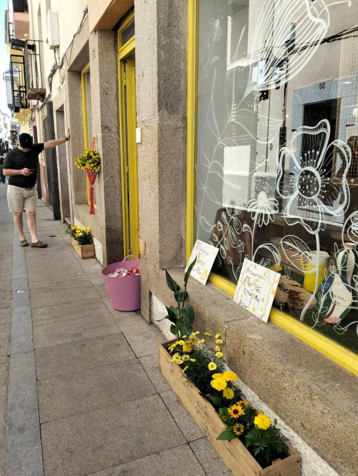 Fotogalería | Un festival en homenaje a Robe: las imágenes de la jornada en Plasencia Fotogalería | Un festival en homenaje a Robe: las imágenes de la jornada en Plasencia