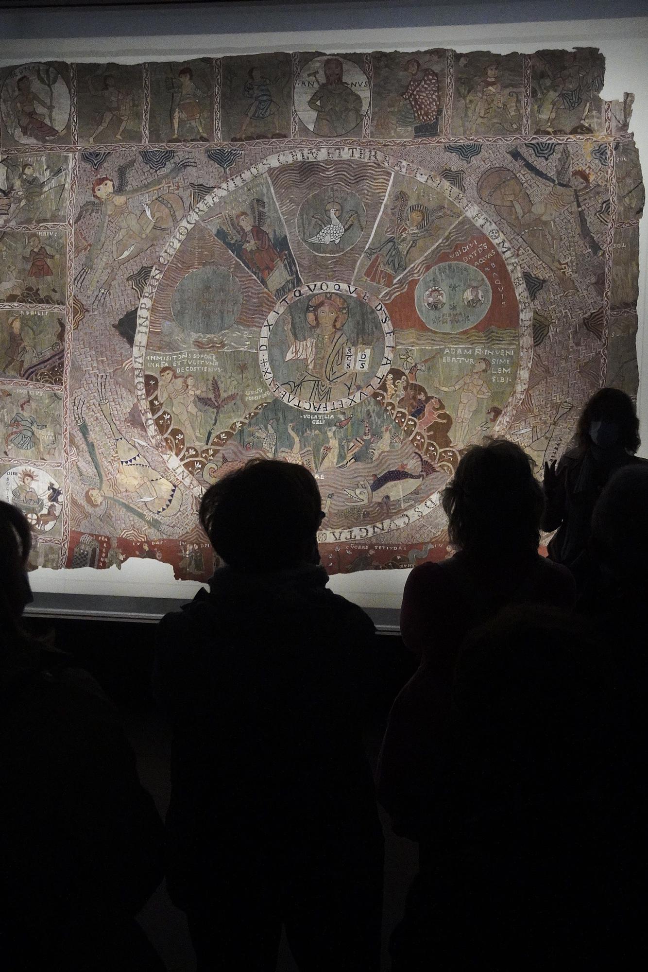 La reforma del museu porta els visitants de la Catedral fins al Tresor i el Tapís