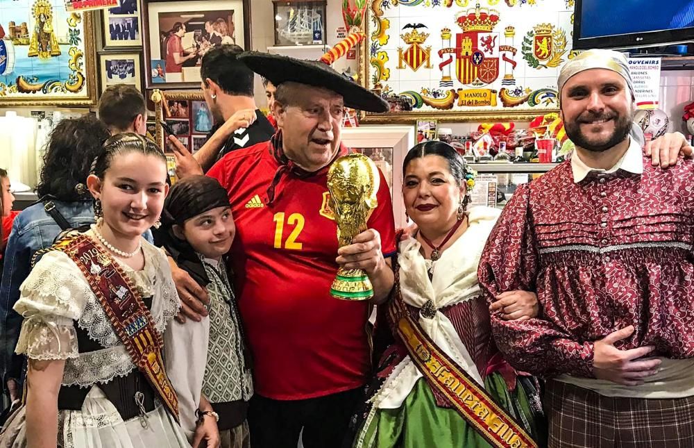 Replegà de General Pando-Serrano Flores en su barrio, incluyendo el bar de Manolo el del Bombo.