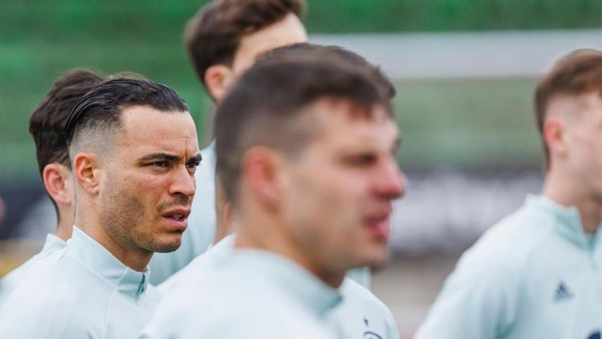 Raúl de Tomás, en un entrenamiento de la selección española.