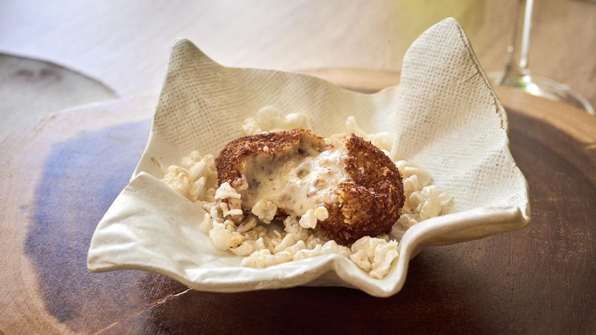 La croqueta de Cañitas Maite, abierta.