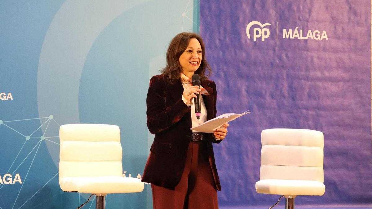 La presidenta del PP de Málaga, Patricia Navarro, durante la convención comarcal del PP.