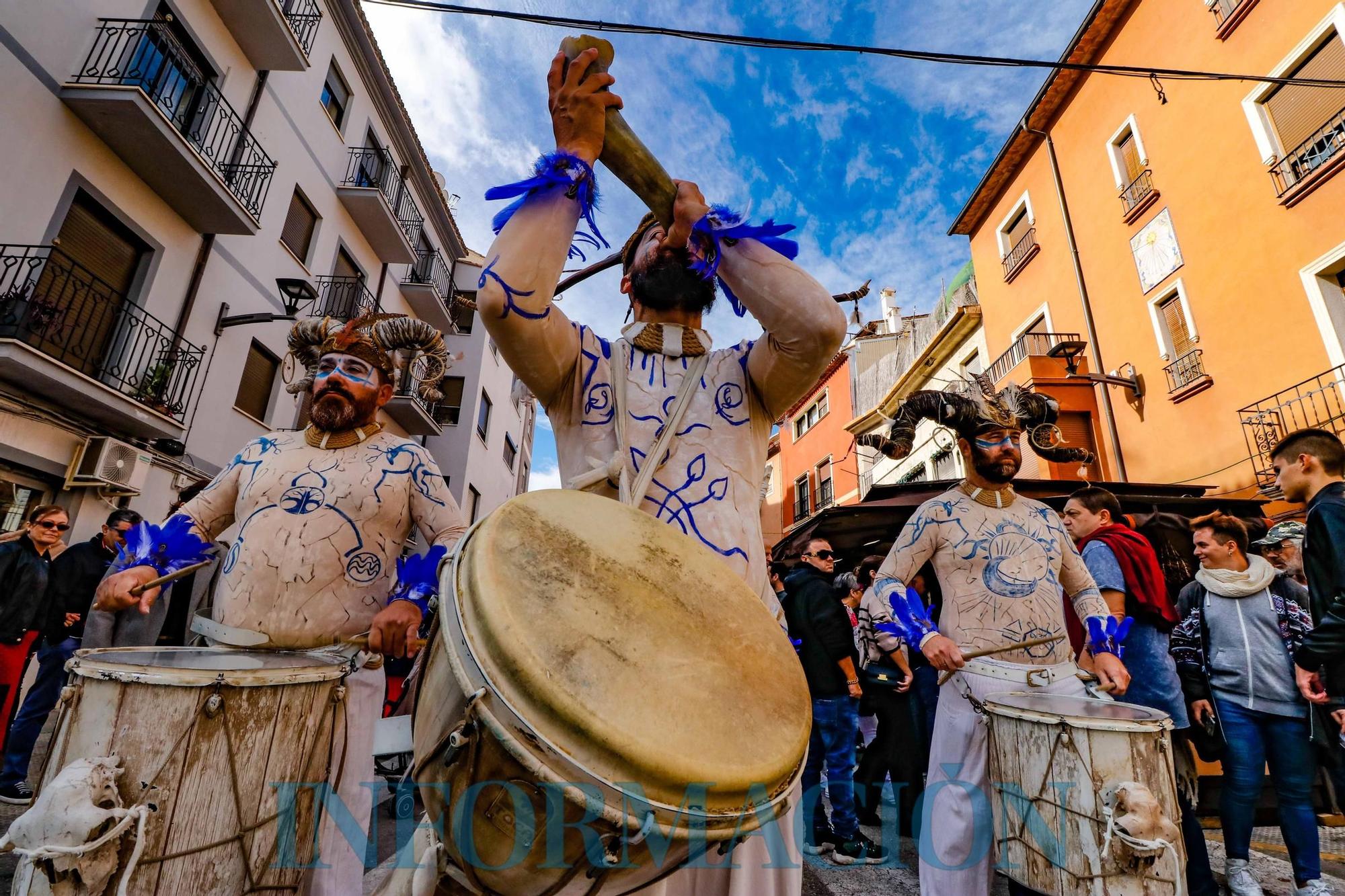 La Fira de Tots Sant de Cocentaina vuelve con fuerza tras el temporal de viento