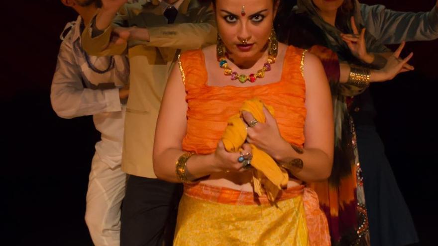 La compañía de teatro Redola interpretando Hamlet-Jaipur