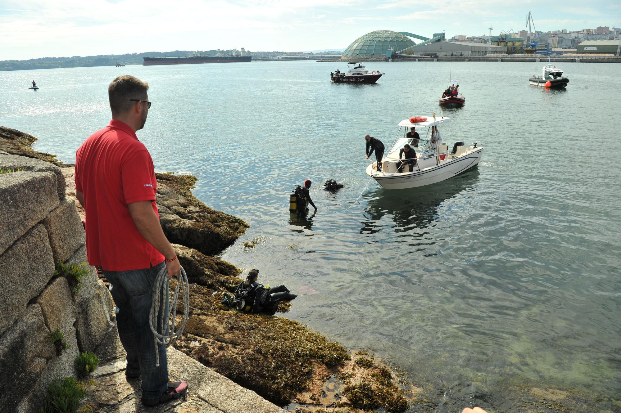 III Gran limpieza de los fondos marinos de A Coruña dentro de Mar de Mares