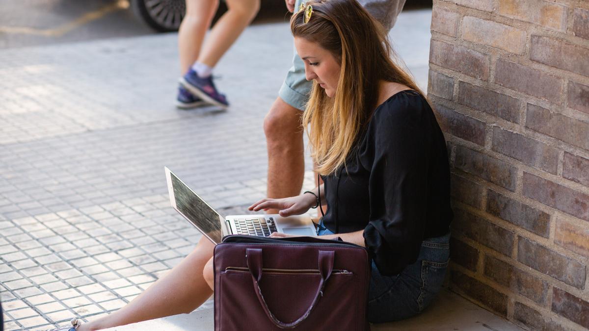 Los alumnos del CEU tendrán acceso gratuito a los contenidos de INFORMACIÓN