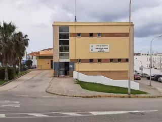 Una usuaria agrede físicamente a un médico de familia del centro de salud de Tarifa