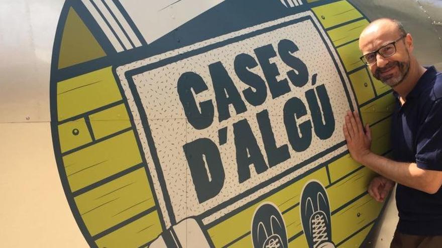 «Cases d&#039;algú» viatja per tot Catalunya buscant turistes