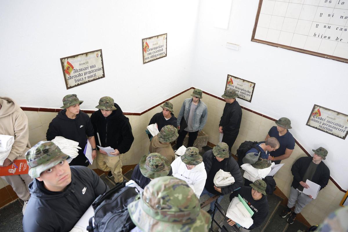 Así ha sido la llegada de nuevos soldados al Cefot de Cáceres