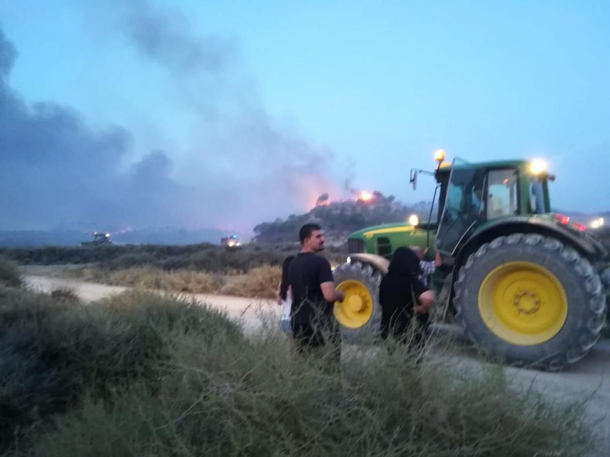 Impresionante incendio en la sierra de Alcubierre