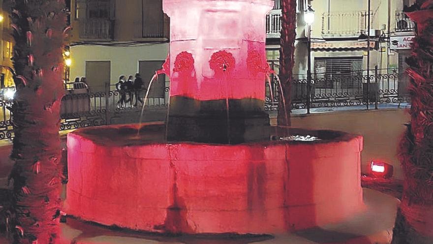 La Fuente de  la Plaza de la Estrella de Lorca se ‘vestirá’ de encarnada en Semana Santa