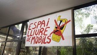 Las escuelas deberán esperar a retirar las pizarras digitales de Infantil para evitar "penalizaciones económicas" de la UE