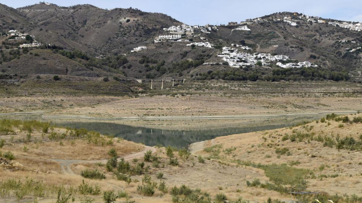 El pantano de La Viñuela es el que se encuentra en una peor situación hídrica.