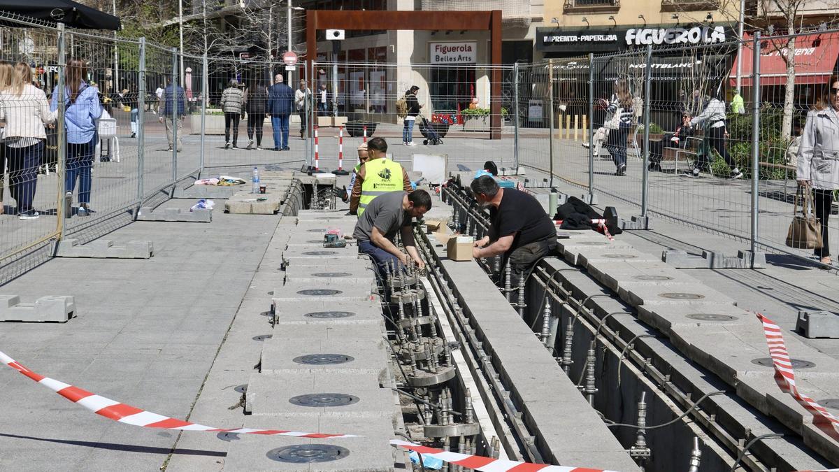 Trabajos para poner a punto las fuentes del paseo plaza major