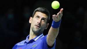 Djokovic va donar positiu de covid-19 el desembre passat, segons els seus advocats