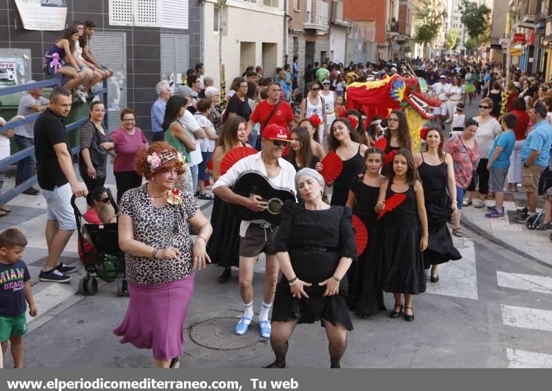 Las calles del Grao se llenan de fiesta