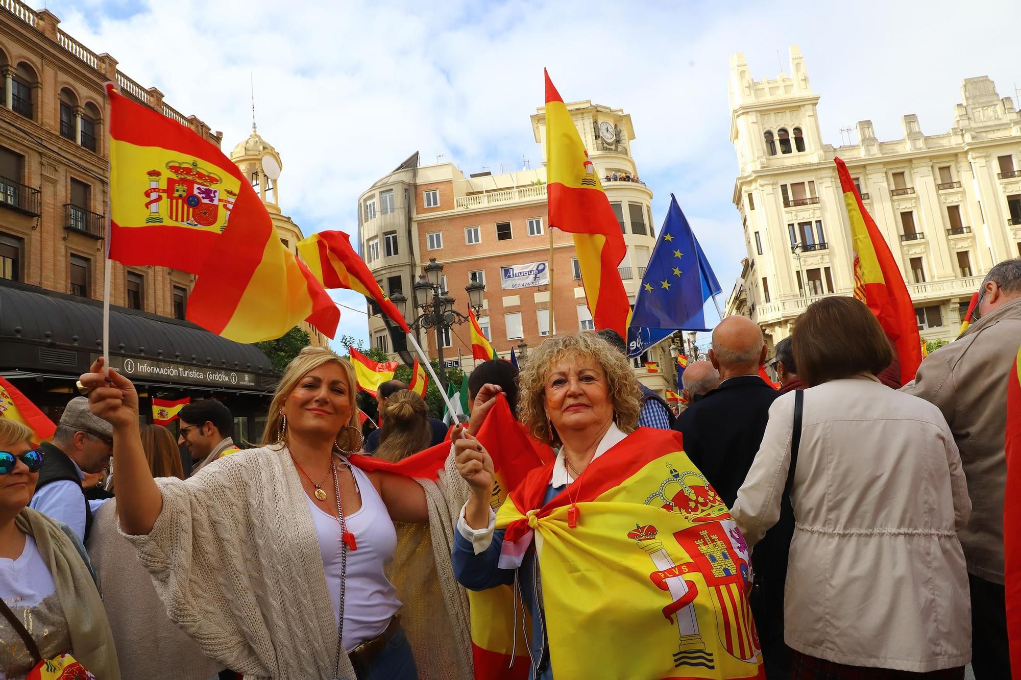 El PP de Córdoba congrega en Las Tendillas a miles de personas contra la amnistía