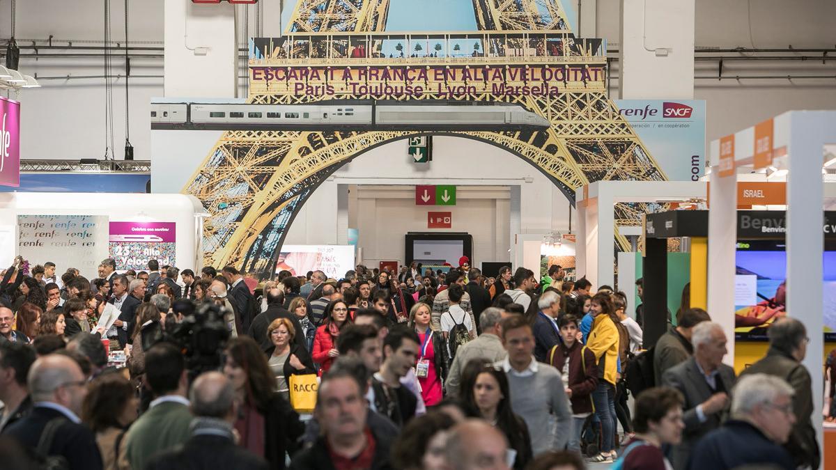 El recinto lleno de visitantes durante la pasada edición de B-Travel