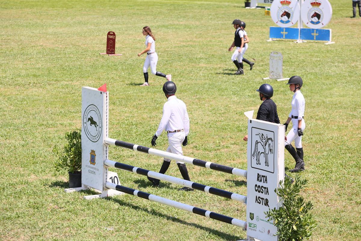 En imágenes: La primera jornada del Concurso Hípico de Luanco