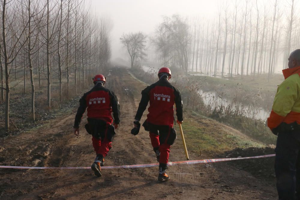 Efectius d'emergències durant les tasques de recerca el dissabte al matí