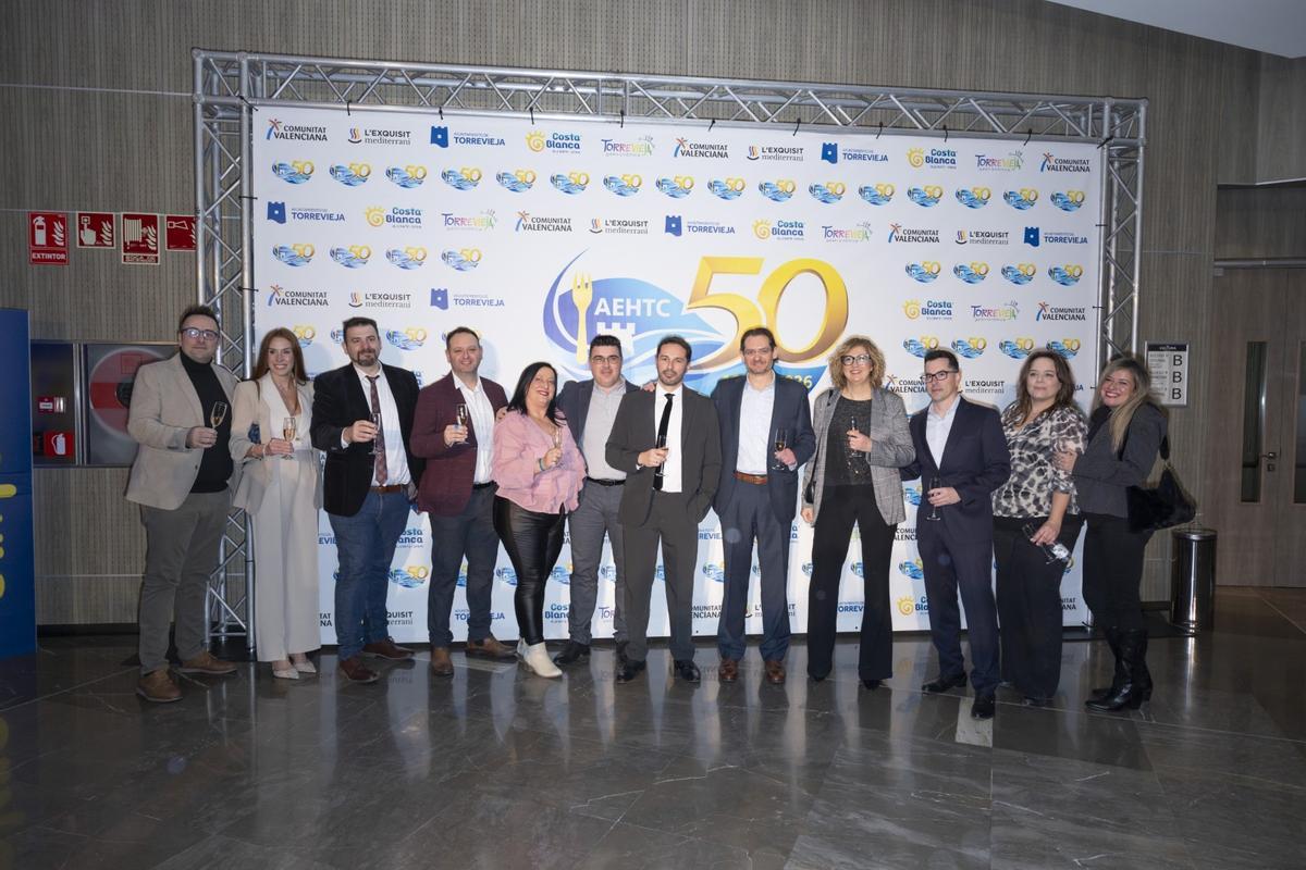 Una gran noche para la hostelería de Torrevieja para celebrar el 50 aniversario de su asociación
