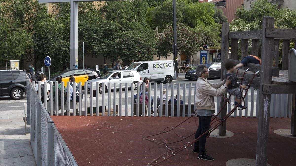 zentauroepp48509862 06 06 2019 barcelona foto contaminacion parque infantil pla 190609111631