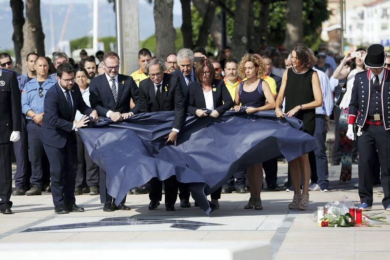 Homenaje a las vííctimas de Cambrils